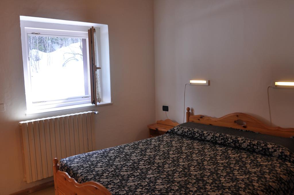 Casa Alpina Dobbiaco Hotel Room photo